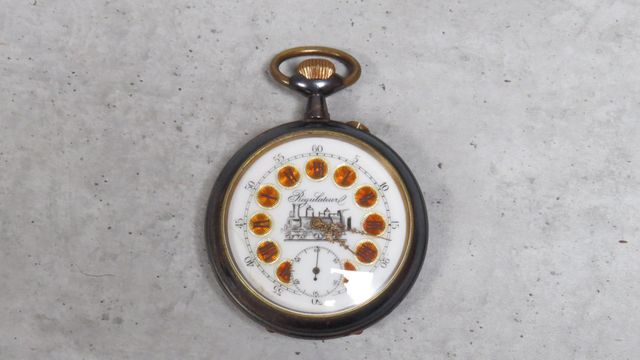 Montre régulateur de chemin de Fer en acier et doré. Cadran émail...