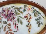 a picture of a picture of flowers on a plate
