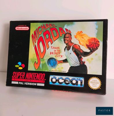une image représentant une boîte sur laquelle est posé un jeu vidéo