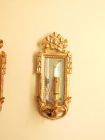 PAIRE D'APPLIQUES à un bras de lumière en bois et stuc doré … (photo 2)