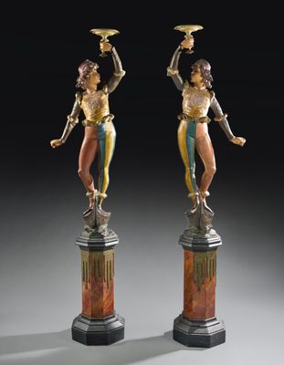 paire de figurines en bronze et en marbre représentant une femme et un homme