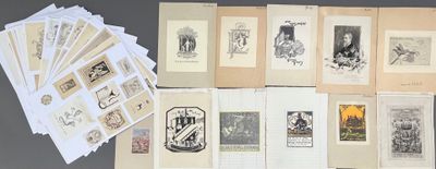 plusieurs types de timbres différents sur une table