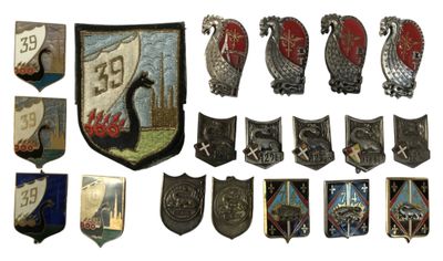 de nombreux types de badges différents sur fond blanc
