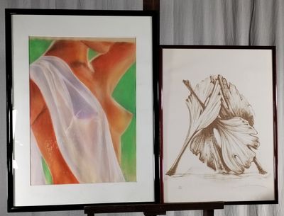 deux photos d'une femme en robe blanche et une photo d'une femme en robe blanche