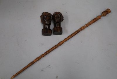 MADAGASCAR Deux bustes En ébène sculpté Haut. - Photo 1