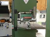 a picture of a machine that is in a building