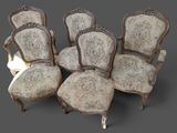 lot de six chaises anciennes avec coussins rembourrés