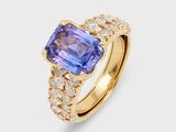 une bague en diamant beige et blanc avec un beige beige beige beige beige beige beige beige beige beige beige beige beige