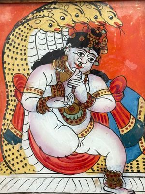 INDE. Krishna assise sur le serpent Shesha. Fixé sous verre,…