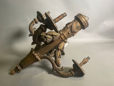 figurine en laiton ancien représentant une ancre sur laquelle est perché un oiseau