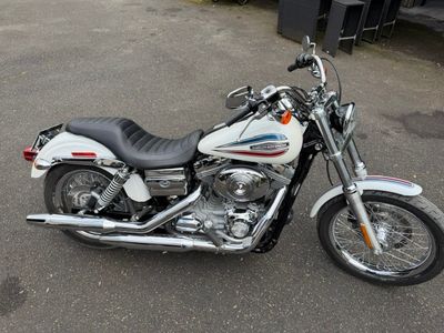 a motorcycle that is parked in the parking lot