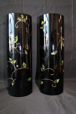 Paire de vase droit, effet noir cuivré, décor végétal