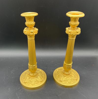 paire de chandeliers anciens en laiton