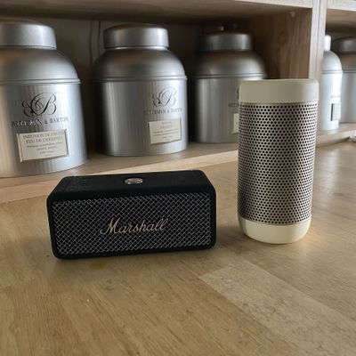 * L.J. CHALON DE THE : 1 enceinte bluetooth MARSHALL