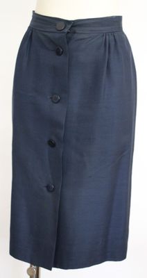 a close up of a skirt on a mannequin mannequin mannequin mannequin mannequin mannequin mannequin mannequin