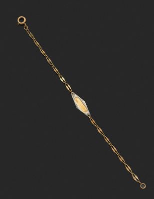 un bracelet en or et diamants, par personne