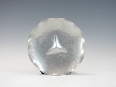 an image of a clear glass object with a star on it