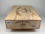 la caisse est vide et prête à être remplie de vin