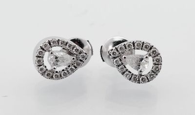 Paire de clous d'oreille en or gris 750 serties de diamants … - Photo 1