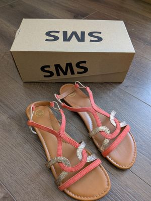 Paire de chaussures de marque SMS