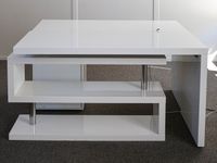 Deux bureaux en mélaminé laqué blanc et métal, l’un comprena… (photo 2)