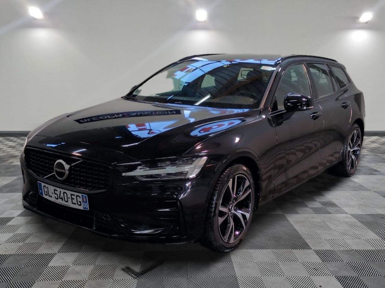 VOLVO - V60 B3 163 CH DCT 7 PLUS - EH - Mise en service: 19/…