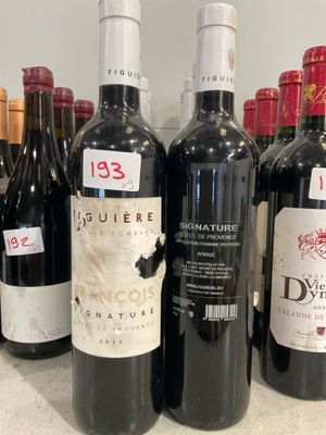 9B de Côtes de Provence « Signature » 2022 en 75cl par la fa… - Photo 1