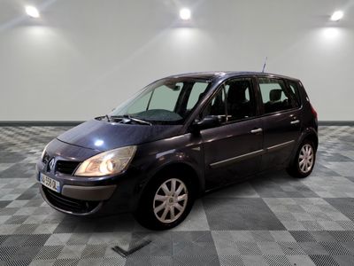 RENAULT - SCENIC 2.0 16V DYNAMIQUE - ES - Mise en service: 1…