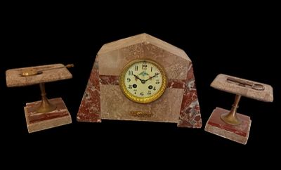 Garniture de cheminée en marbre avec ses 2 cassolettes