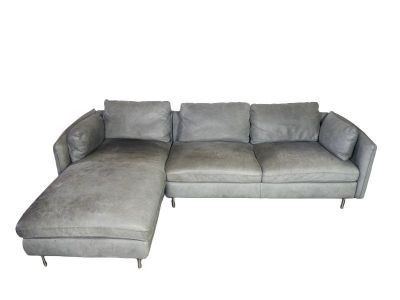 Canapé d'angle en cuir de couleur gris souris