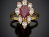 une bague à rubis et diamants