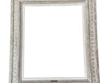 un gros plan d'un cadre photo sur fond blanc