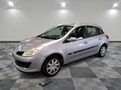 RENAULT - CLIO ESTATE 1.2 16V 75 ECO2 AUTHENTIQUE - ES - Mis…