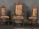 trois chaises avec rembourrage floral rembourrage rembourrage rembourrage rembourrage rembourrage rembourrage rembourrage