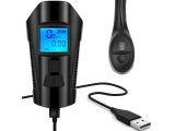 un gros plan sur un thermomètre numérique et un chargeur USB