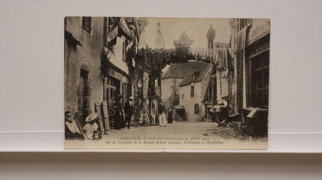 Auzances : Concours 1904. Arc de Triomphe Maison Achille Laurent....