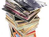une pile de livres superposés