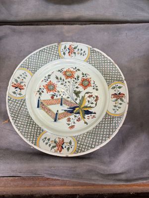 Ensemble De 5 Assiettes En Porcelaine Décorées D'oiseaux, Fleurs Et Fruits Signee Zens Freres