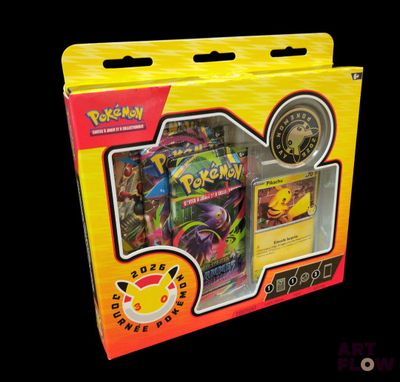 La boîte contient une carte à collectionner Pokémon et une pièce Pokémon.