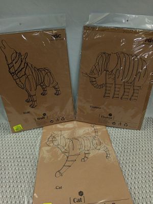 Lot de 130 puzzles 3d en carton