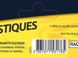 the back of a box of mouches moustiques on a black background