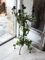 VINGT-ET-UN chandeliers en métal laqué noir à cinq bras de l… (photo 2)