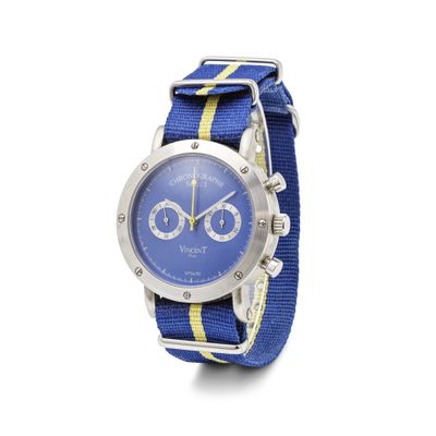 une image d'une montre en gros plan sur fond blanc