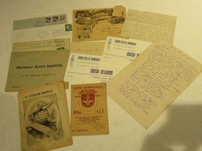 Lot Avec Enveloppes Timbrees, Publicite, Documents Div…