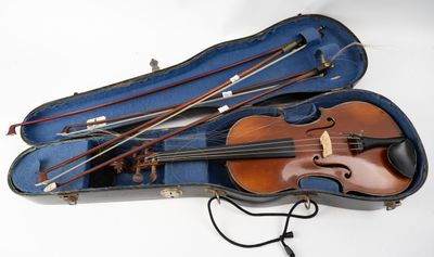 Violon 4/4 français de Mirecourt début Xxes, atelier "J.
