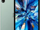 un gros plan d'une tablette sur fond blanc