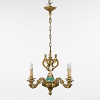 Lustre « Mazarin » en bronze, orné de têtes d'enfants et de … (photo 2)