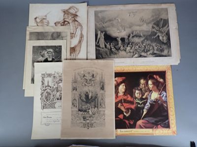 beaucoup de photos accrochées au mur d'une pièce