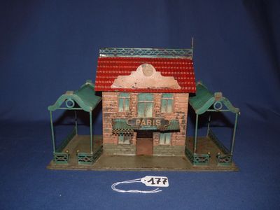 FV : Petite gare de voyageurs début 20eme en tôle peinte, di…