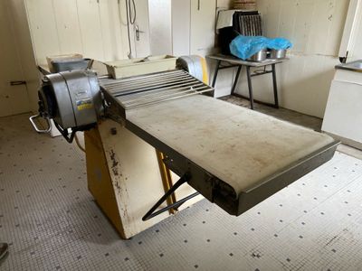 Laminoir RONDO avec moules et cercles